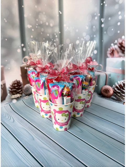 Смаколики для шкільного свята, Набори цукерок для дитячих свят, Коробочки з солодощами