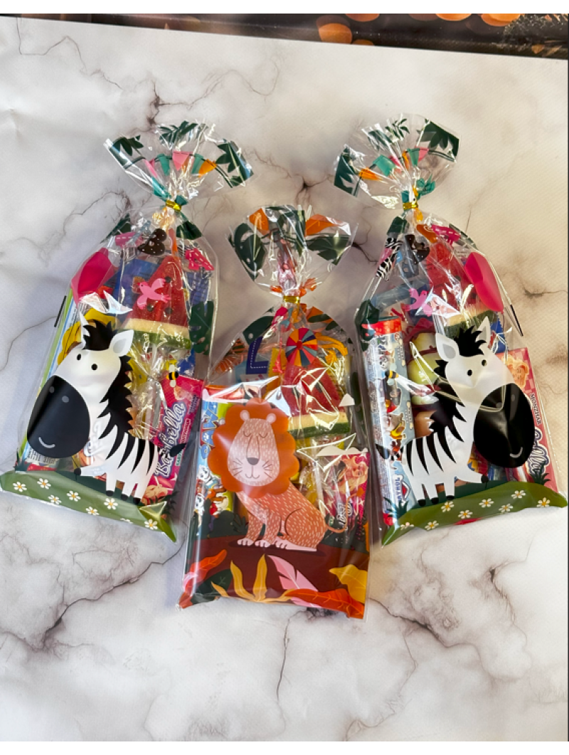 Подарунковий набір у склянці солодкий індивідуальний стакан для дітей набір цукерок Подарунковий набір у склянці солодкий індивідуальний стакан для дітей набір цукерок