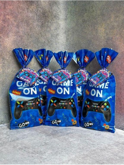 Дитячий солодкий стакан з персональною листівкою