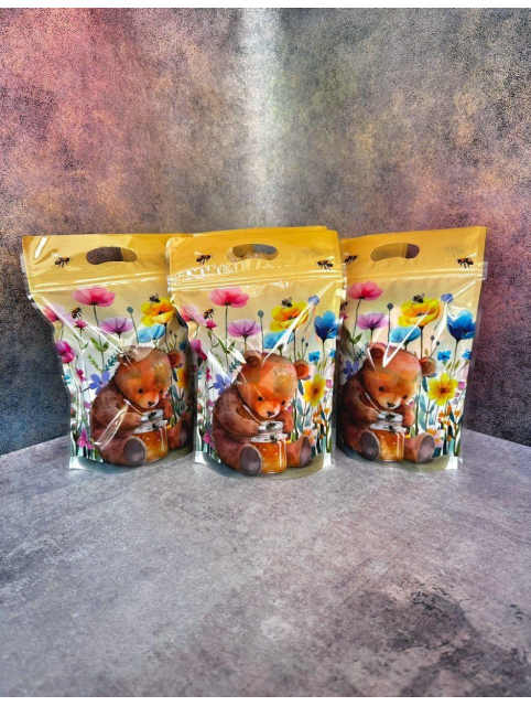 Яскравий стакан солодощів