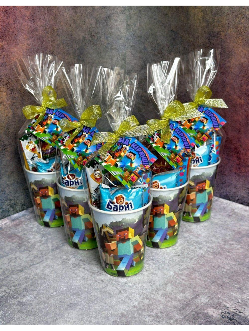 Солодощі в стаканчику, подарунки для свята Солодощі в стаканчику, подарунки для свята
