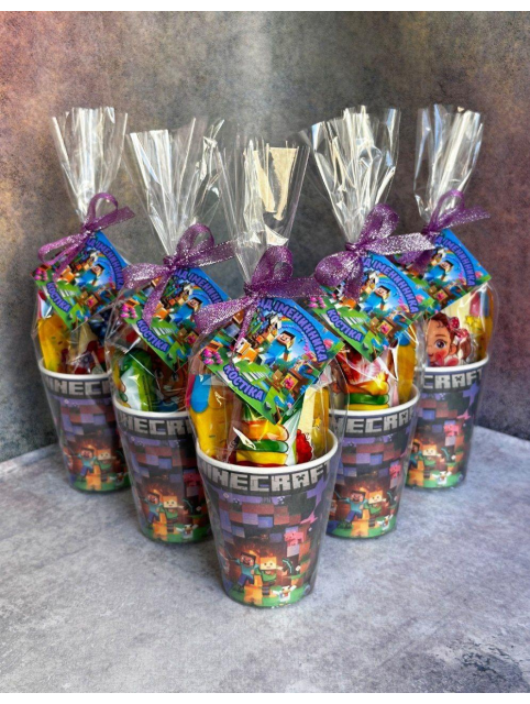 Подарунки в дитячий садок