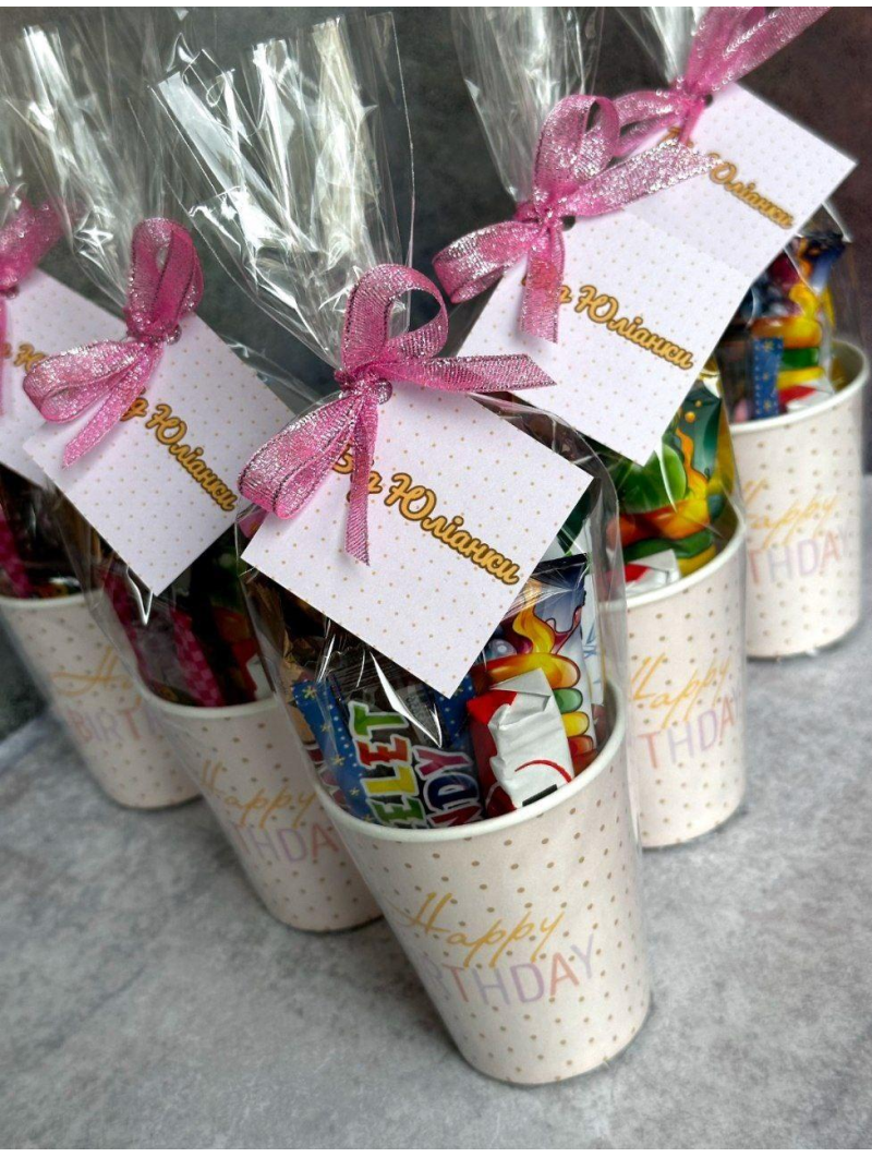 Солодкі склянки для дітей із цукерок. Солодкі склянки для дітей із цукерок.